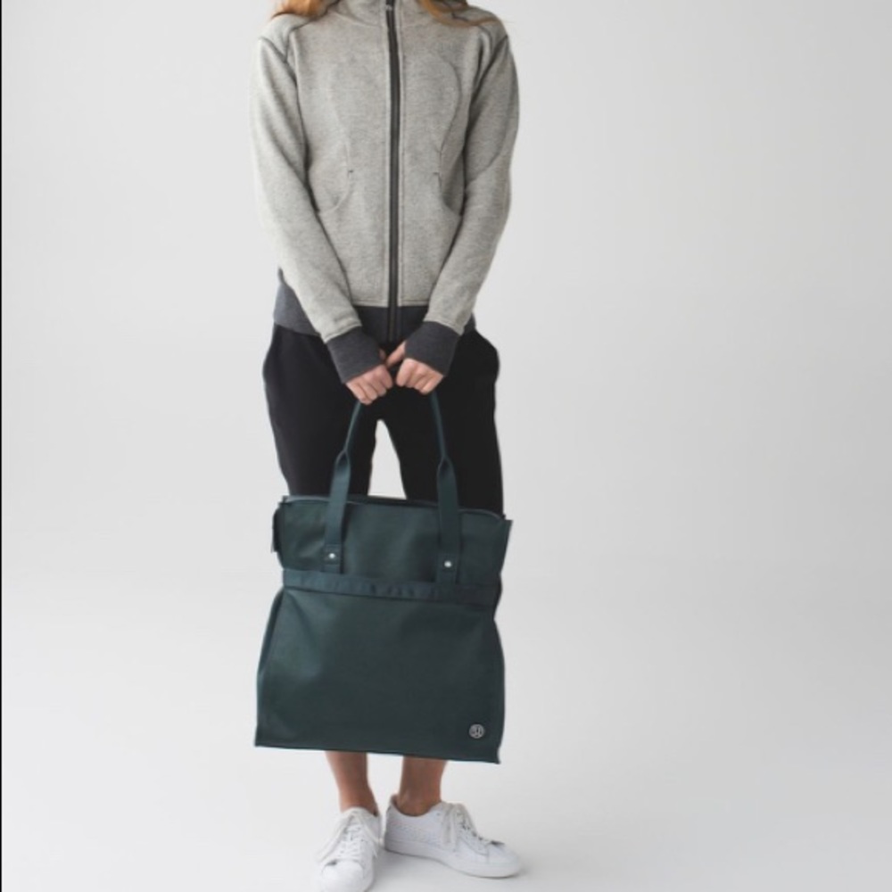 Lululemon Follow Your Bliss Bag, Dark Fuel